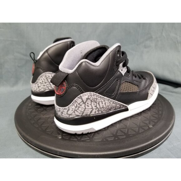 Jordan Spizike Sneakers Black Cement Size 2Y Dispaly BRAND NEW NO BOX! - Picture 8 of 10